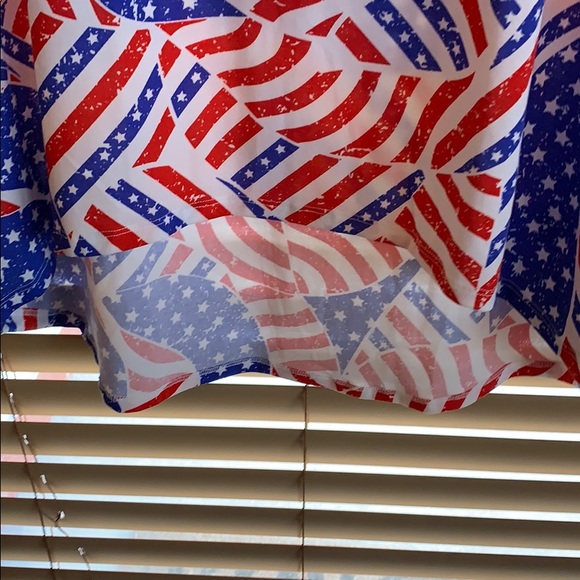 Americana LuLaRoe Irma - Picture 6 of 6